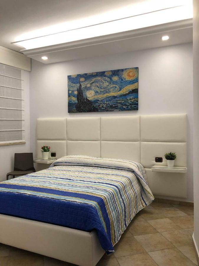 Re Vincy - Affittacamere Bacoli Ngoại thất bức ảnh